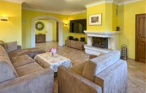 Lovely Home In St Cannat