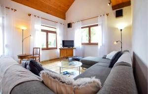 3 Bedroom Beautiful Home In Le Crotoy