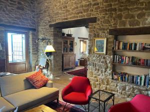 Restored Country Estate Between Tuscany And Umbria