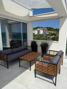Luxury apartment Betina II