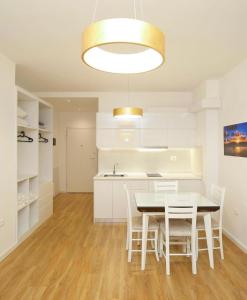 Lili Suites