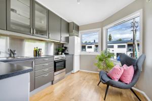 Comfy & Modern I FREE Parking