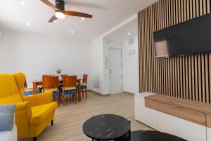 rentafive - Nuevo - Reformado - 1 min playa - AA