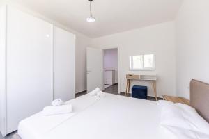 Talea Holiday Apartments 1 by PikHost