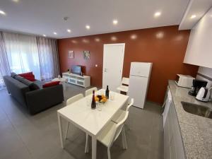 Da Silva Surf Lodge Two