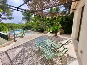 Villas La maison du Barroux avec vue, calme et piscine : photos des chambres