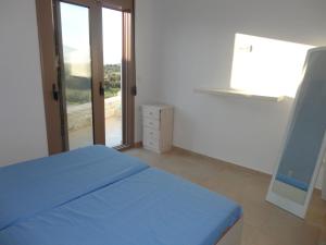 Holiday House Melissa