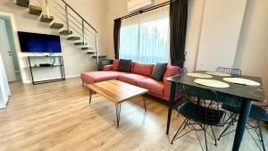 Two Bedrooms Holiday Apartment with Large Pool