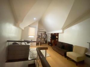 Townhouse Mellow Yellow D#220 3storey 120sqm