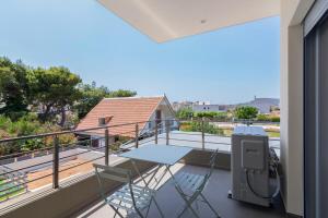 Cozy One Bdrm Apartment In Anavyssos