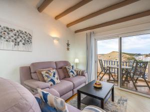 Retreat with sea view #1972