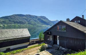 Beautiful Apartment In Grimo With Wifi