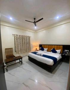Hotel Nandan - 800 Metres Away From Ram Mandir Ayodhaya