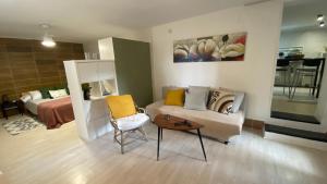 Villa Cardui. Casa de diseño con magníficas vistas