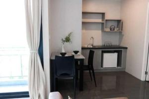 RQ Bangkok Sukhumvit 107 by Collection O