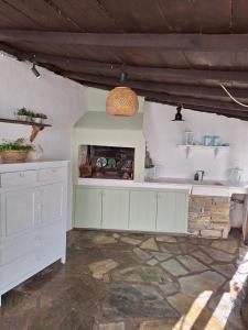 AMMOS & ASTERIAS FAMILY APARTMENTS