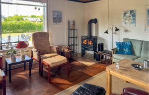 Amazing Home In Tarm With Wifi