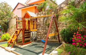 Apartman Zora 1 by Villas Guide