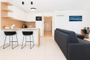 Premium Levant Marina Apartments with Sea View by Locap Group