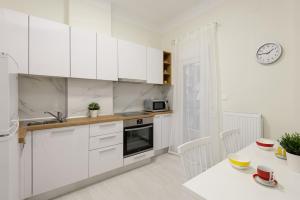 Trentatre, Nilie Hospitality MGMT