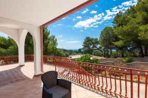 Villa Flora by BarbarHouse