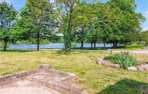 2 Bedroom Cozy Home In Munka-Ljungby