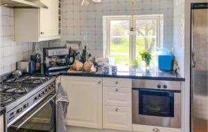 5 Bedroom Awesome Home In Simrishamn