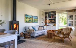 Gorgeous Home In Gärsnäs With Wifi