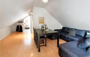 2 Bedroom Gorgeous Apartment In Getinge