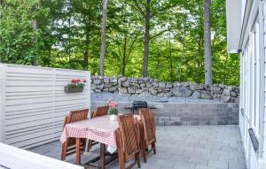 2 Bedroom Beautiful Home In Mörrum