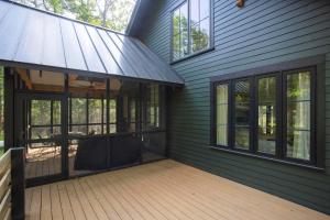 The Sapsucker at Buckhorn Hollow