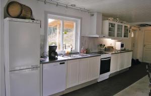 Lovely Home In Ryssby With Kitchen