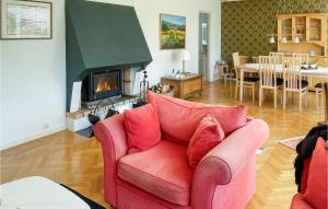 Nice Home In Älmeboda With Wifi