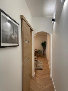 Recently renovated apartment in quiet area in heart of Old Nice