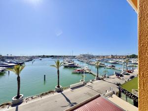 Vilamoura Bright Marina View by Homing