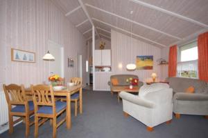 4 Personen Angler-Ferienhaus mit privatem Bootsteg, direkter Seelage, Kanu und Sauna in Otterndorf