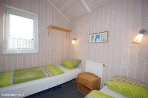 4 Personen Angler-Ferienhaus mit privatem Bootsteg, direkter Seelage, Kanu und Sauna in Otterndorf