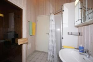 4 Personen Angler-Ferienhaus mit privatem Bootsteg, direkter Seelage, Kanu und Sauna in Otterndorf