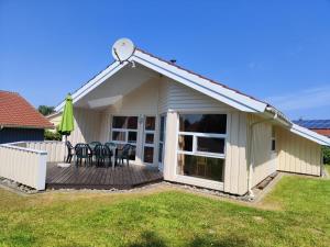 6 Personen kinderfreundliches Ferienhaus mit Sauna, Whirlpool und Kaminofen in Otterndorf - 4hvězdičkové hotely ve městě Otterndorf