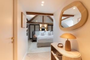 Appartements Maison Galante-s apartments with Services in Louvre - Rue des Dechargeurs : photos des chambres