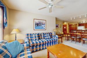 Powderhorn Lodge 223: Pennyroyal Suite