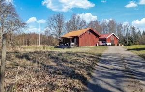 Amazing Home In Hindås With Wifi