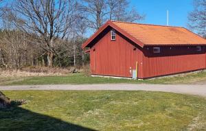 Amazing Home In Hindås With Wifi
