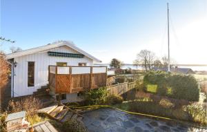 Lovely Home In Hakenäset With Sauna