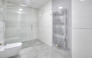 Stunning Apartment In Rogasovci