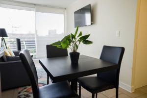 Chic 1BR Oasis in Centro Metro Bliss Your Doorstep