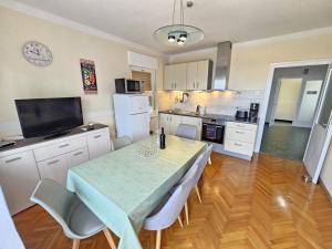 BRLJA NV - Apartment for 4 persons on great location