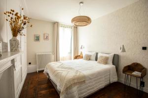 B&B / Chambres d'hotes Maison d'hote Les Allois : photos des chambres