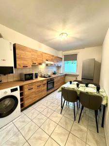 Emerald Apartment