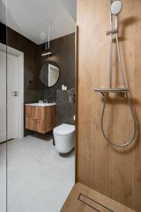 Manufaktura Suites - 76m2, Parking, AirCon - by Rentujemy